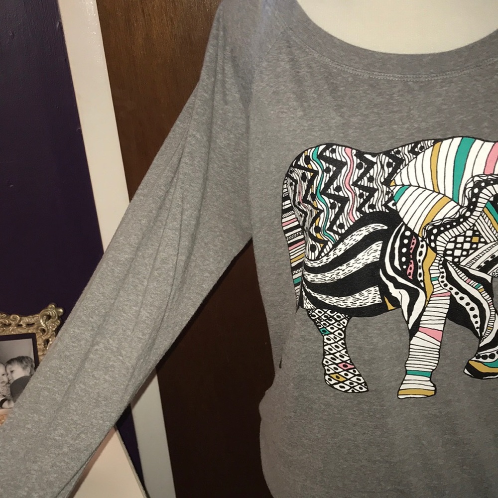 Aztec Elephant Top - Picture 2 of 5